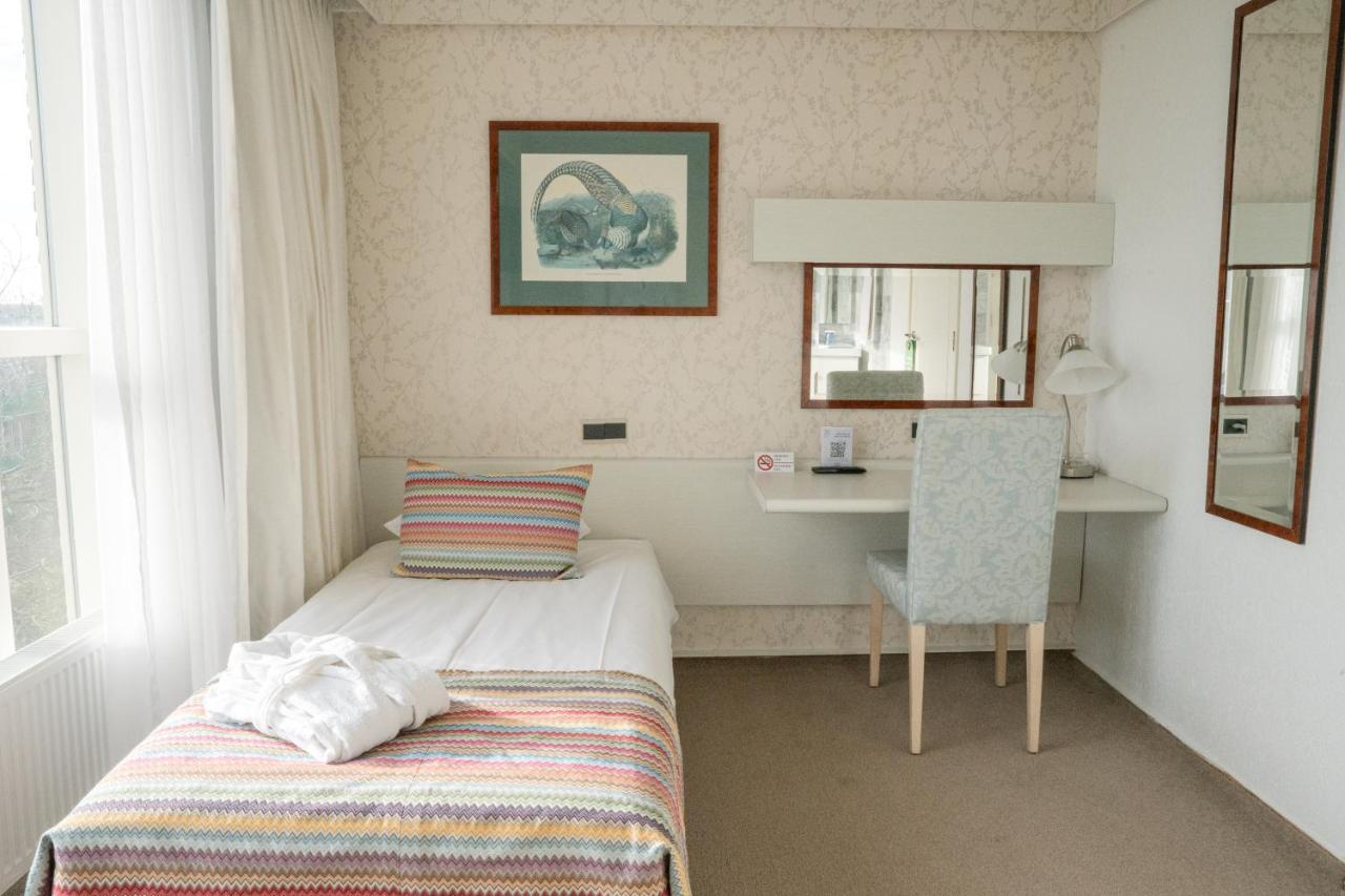 Strandhotel Nassau-Bergen Bergen aan Zee Kültér fotó