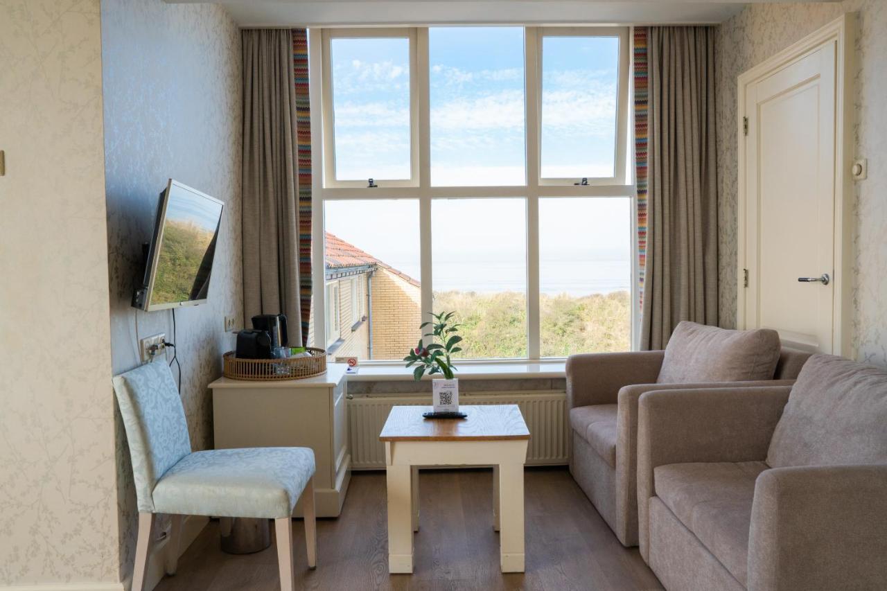 Strandhotel Nassau-Bergen Bergen aan Zee Kültér fotó