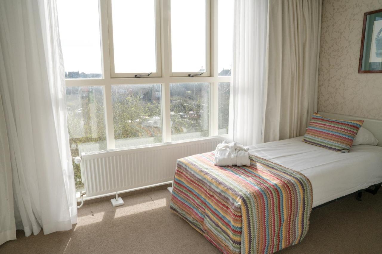 Strandhotel Nassau-Bergen Bergen aan Zee Kültér fotó